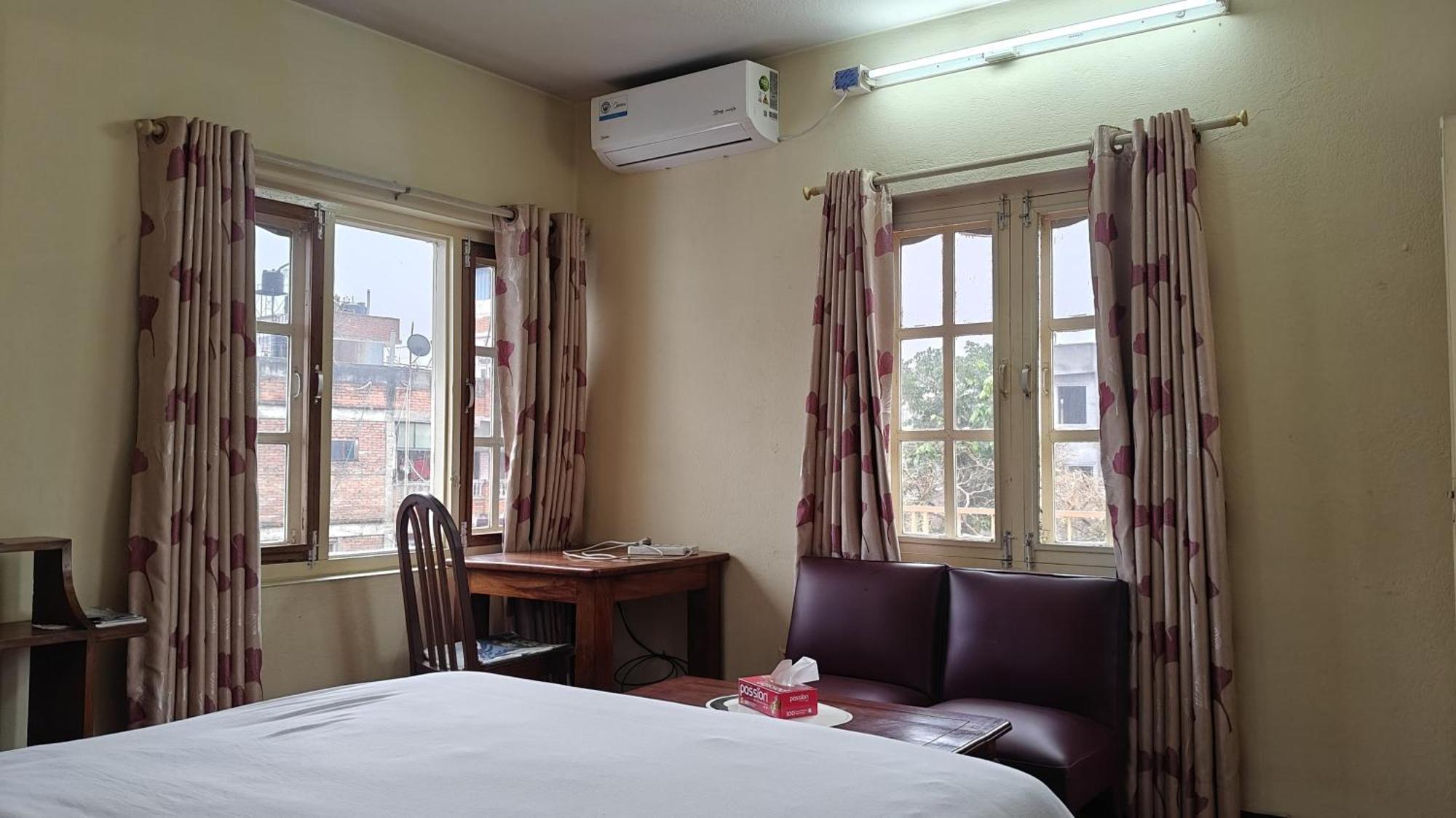 Rooftop Studio And 2Bhk Apartments In Kathmandu'S Most Happening Place Екстериор снимка